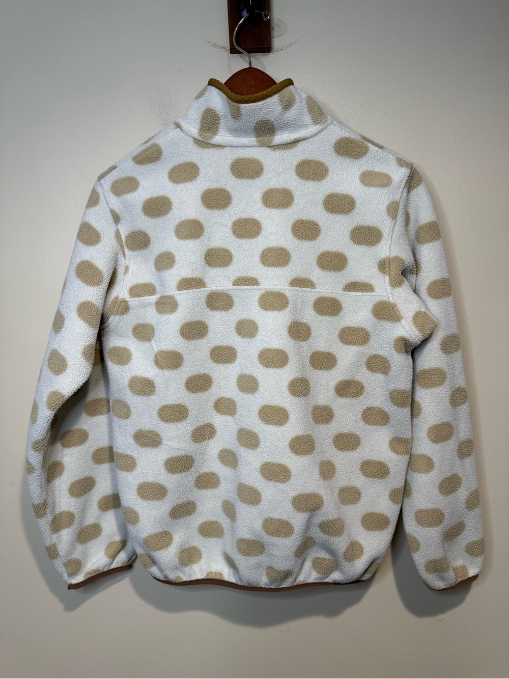 Patagonia W’s lightweight Synchilla Snap-T Fleece Pullover Cream Tan Polka Dot - Picture 7 of 8